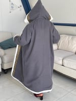 فروة نسائية شتوية رمادي بفرو داخلي كامل