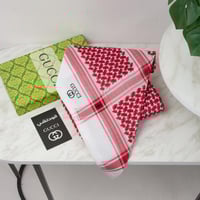 شماغ قوتشي أحمر رجالي فاخر | تصميم كلاسيكي أنيق إص...