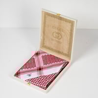 شماغ قوتشي أحمر رجالي فاخر | تصميم كلاسيكي أنيق إص...