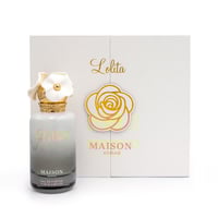 بوكس عطر الوردة 100 مل + وردة بيضاء – هدية تعكس ذو...