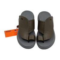 حذاء رجالي شرقي طبي زيتي