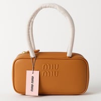 حقيبة يد - Miu Miu