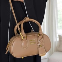 حقيبة - miu miu