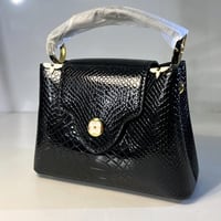 حقيبة - louis vuitton