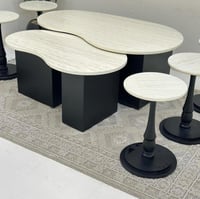 طقم طاولات 8 قطع سطح بديل رخام قاعده خشب