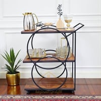 عربيه تقديم حديد سطح خشب