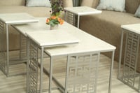 طقم طاوله حديد ليزر سطح خشب شكل ماركه