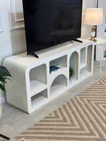 طاولة بلازما "الهبّة" خشب أبيض | تصميم عصري يليق ب...