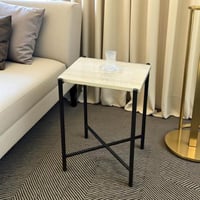 طاولة خدمة بسطح بديل رخام – تصميم عصري بقاعدة حديد...