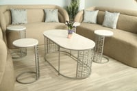 طقم طاوله حديد ليزر سطح خشب شكل ماركه