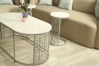 طقم طاوله حديد ليزر سطح خشب شكل ماركه