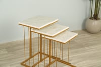 طقم طاولات خدمة – 3 قطع بتصميم عملي وأنيق