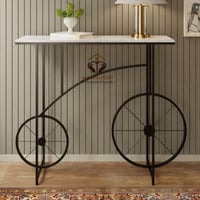 مدخل كونسول حديد أسود بسطح خشب شبيه بالرخام الأبيض...