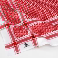 شماغ شانيل شبابي 2025