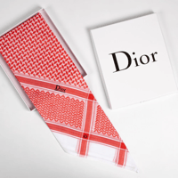 شماغ ديور لون برتقالي انجليزي