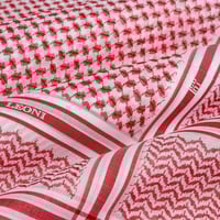 شماغ ليوني الانجليزي لون فاتح