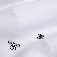 شماغ قوتشي ابيض انجليزي