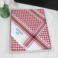 شماغ قوتشي الجديد ختم ازرق