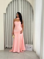 فستان بنك تطريز يدوي مع شال