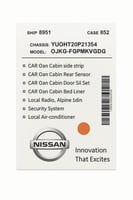 استيكر قزاز المثلث الخلفي نيسان