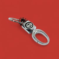 ميداليه مفاتيح لجميع انواع السيارات