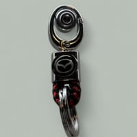 ميداليه مفاتيح لجميع انواع السيارات