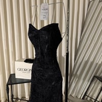 فستان الجانيا الاسود