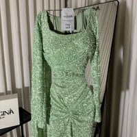 فستان شمراء الاخضر