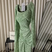 فستان شمراء الاخضر