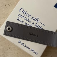 ميدالية ( يمكنك الكتابة في الداخل )