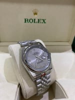 رولكس بطارية