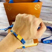 سوارة Louis Vuitton