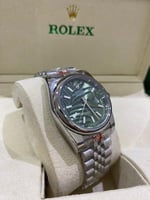 رولكس بطارية