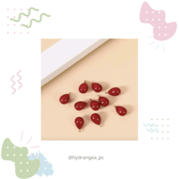 خرزات على شكل دمعه حمراء