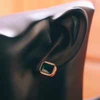 حلق زركون كلاسيكي