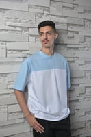 تيشيرت سماوي وأبيض