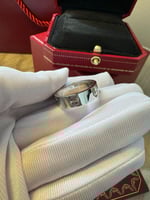 خاتم LOVE من كارتيه كلاسيك موديل