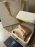 اسوره مستوحاه من بوشرون