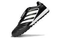 جزمة كرة قدم adidas