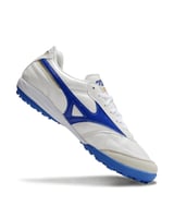 جزمة كرة قدم mizuno