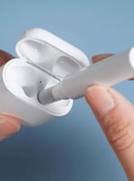 قلم تنظيف سماعات الايربودز