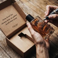 اصنع عطرك بنفسك