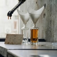 اصنع عطرك بنفسك