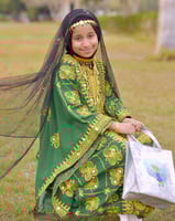 نشل فاخر يوم التأسيس باللون الأخضر