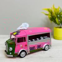 سيارة باص ايسكريم حديد انتيك