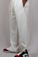بنطلون اوفر سايز ابيض