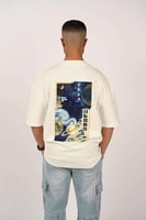 تيشرت اوفر سايز ابيض الكوكب