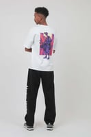 تيشرت اوفر سايز ابيض بطبعة فتى الساموراي S-155