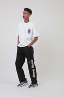 تيشرت اوفر سايز ابيض بطبعة فتى الساموراي S-155