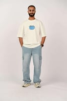 تيشرت اوفر سايز ابيض لوقو ازرق